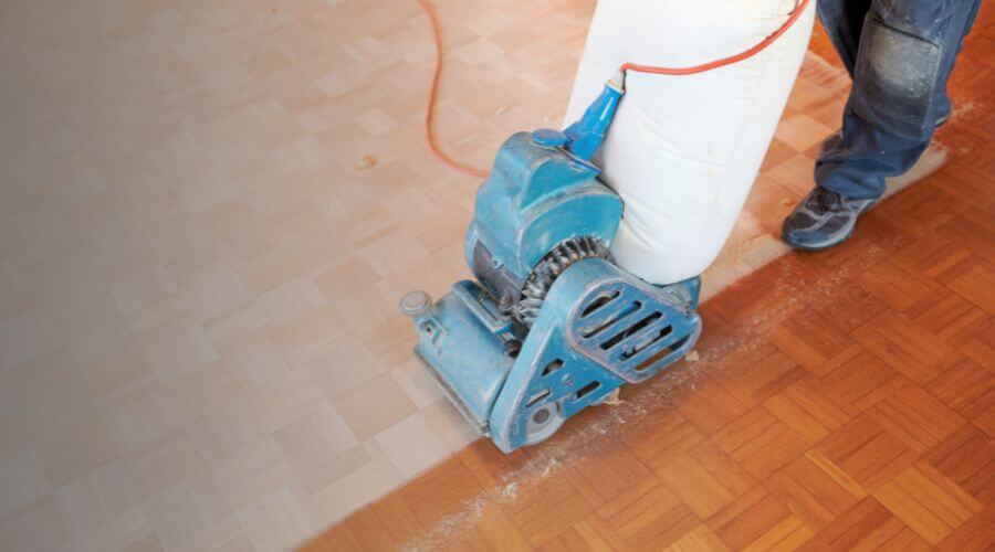 Why choose Golden Water Damage Restoration for water damage restoration in Oracle, AZ
